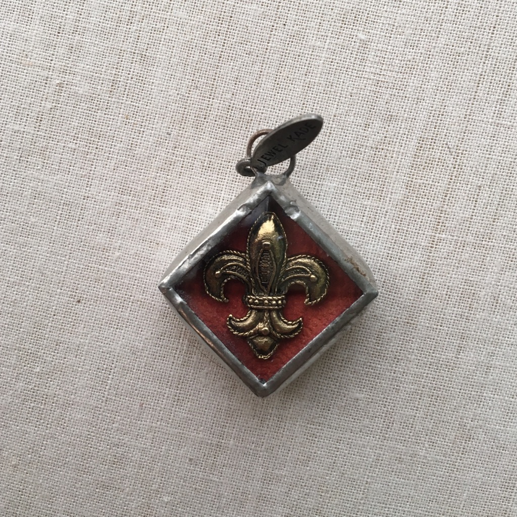 Jewel Kade Fleur De Lis Charm- Mini